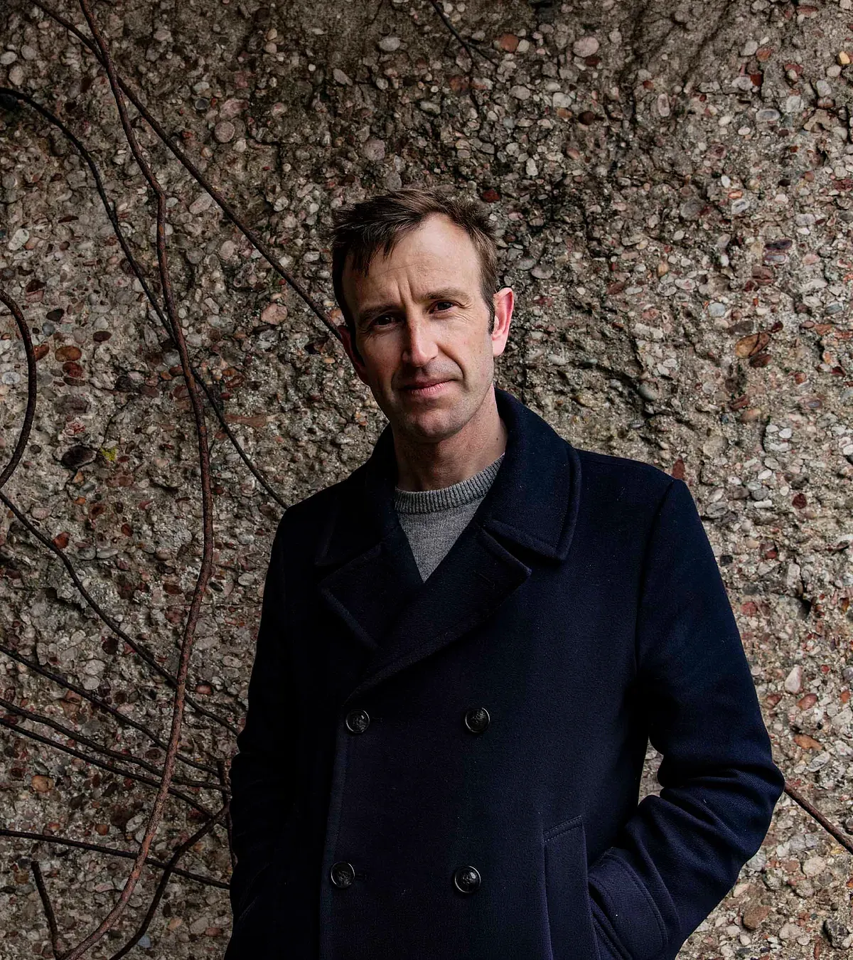 Robert Macfarlane, el investigador que propone que los ríos tienen vida propia: "Nuestra cultura, historia y lenguaje han sido moldeados por ríos"