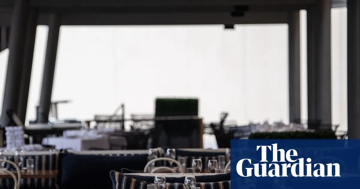 Dinner for few: Australians eating out less as fuel crisis deals biggest blow to consumer confidence since Covid