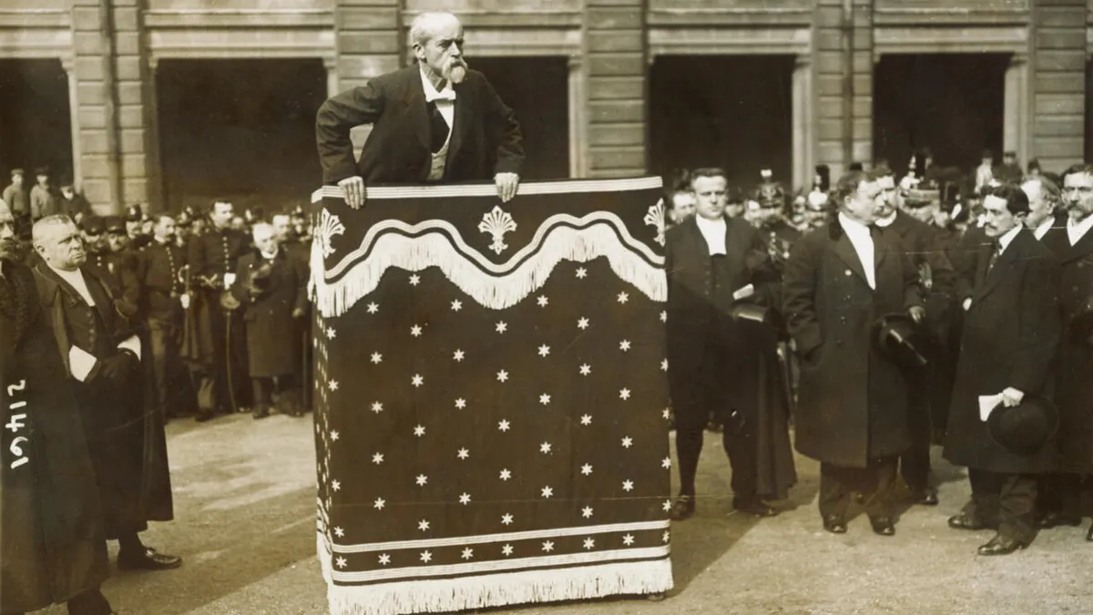 Louis Lépine, préfet de police et star de la Belle Époque