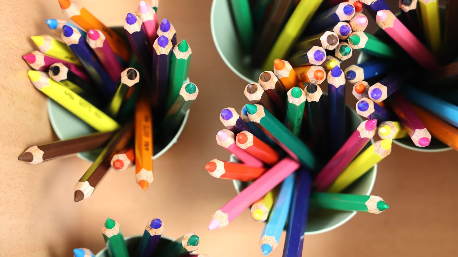 Périscolaire à Paris : le collectif de parents SOS Périscolaire salue "un plan très ambitieux", "même si on voit encore des trous dans la raquette"