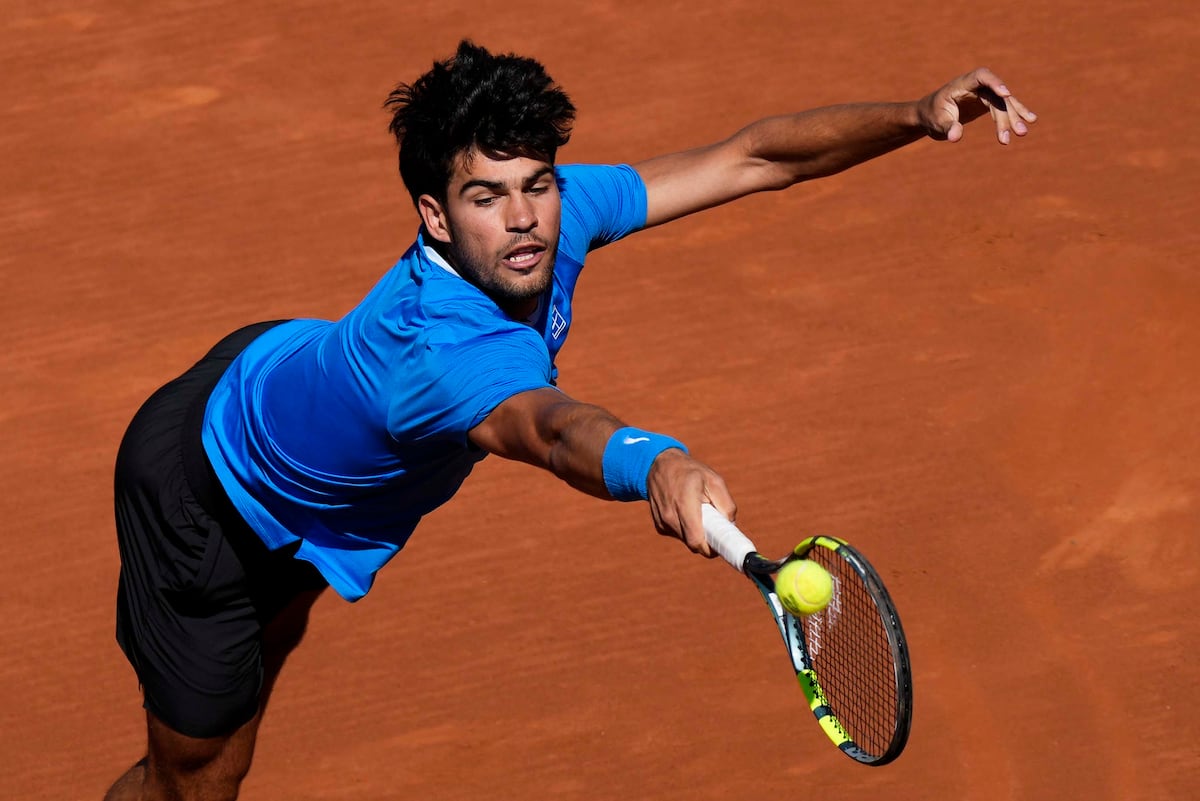 Alcaraz, susto y una victoria trabajada ante Virtanen para empezar