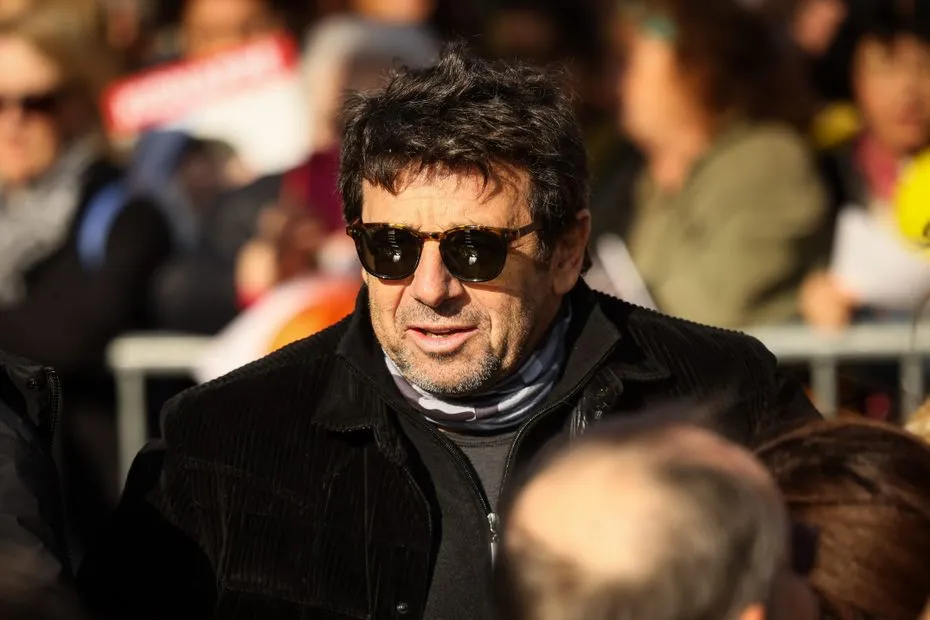 "Pour nous, c'est insupportable" : Patrick Bruel accusé de violences sexuelles, un collectif appelle à l'annulation de son concert
