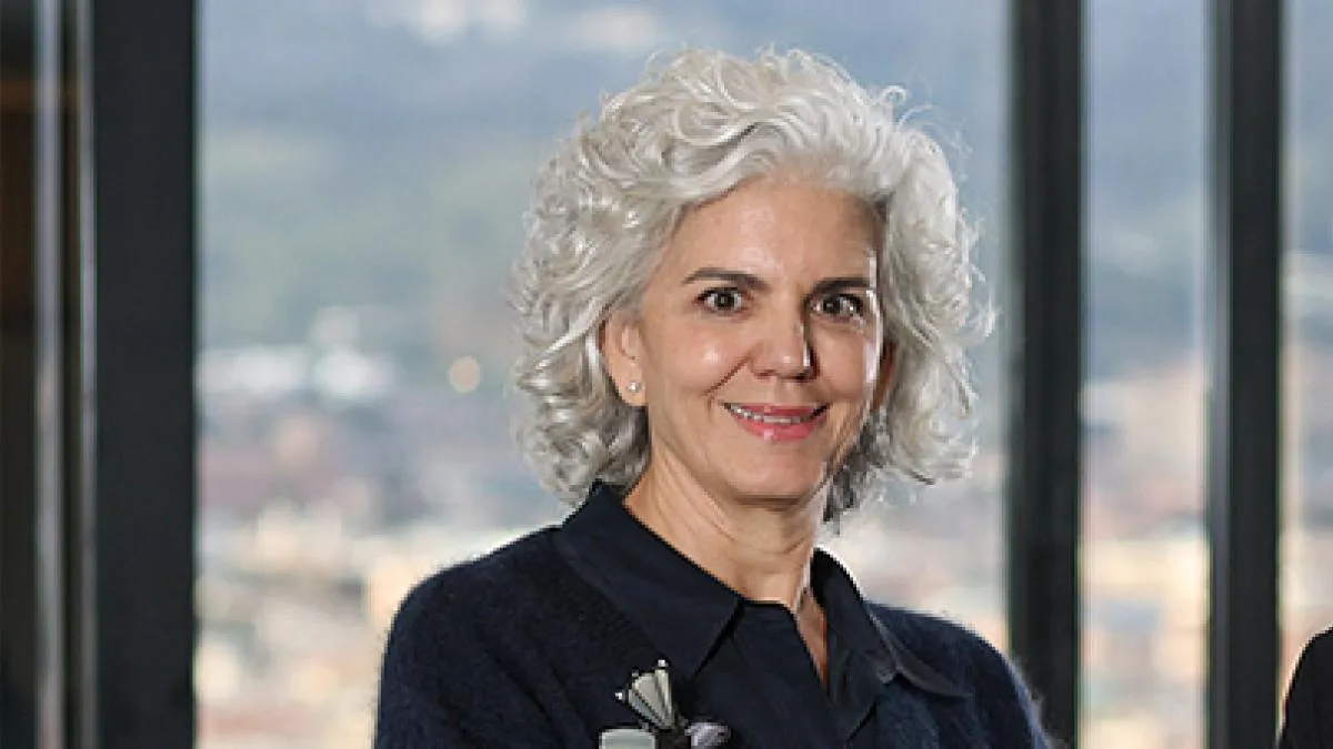 
                                                                                           Amparo Moraleda se convierte en la primera española que preside Airbus
                                                                                       
