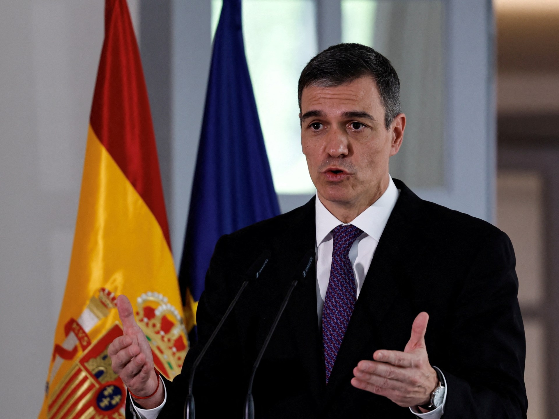 Spanish government approves amnesty programme for undocumented immigrants