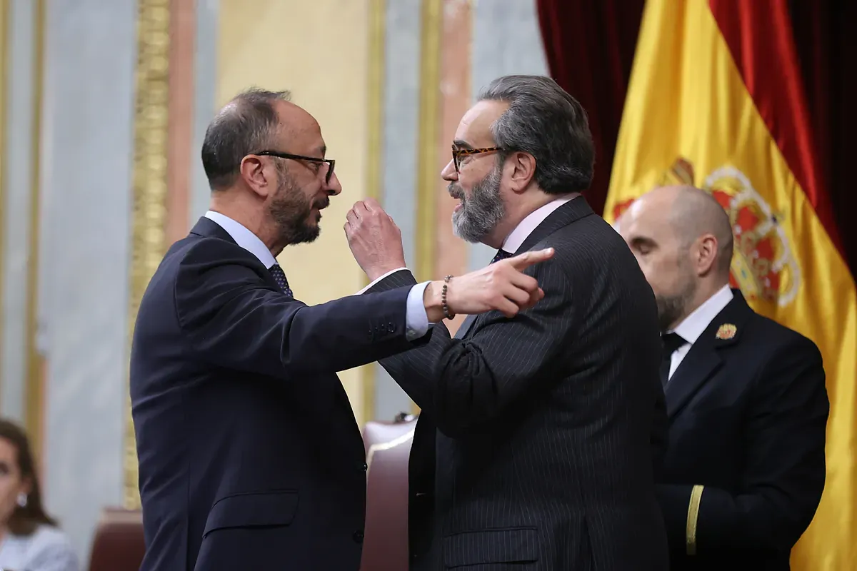 Expulsado un diputado de Vox tras encararse con una letrada y con el presidente del Congreso