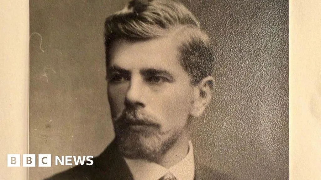 Nazi search engine shows if ancestors were in Hitler's party