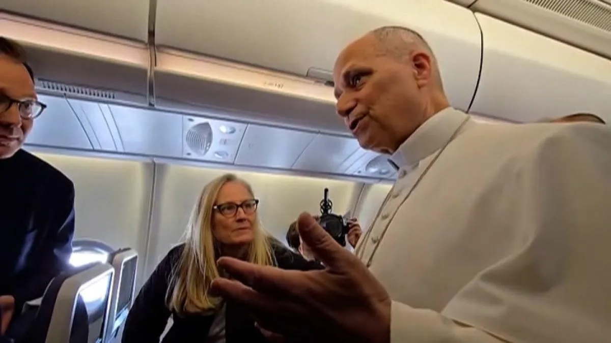
             Faggioli, historiador de la iglesia: “El Papa no quería ser el anti-Trump, pero ha sido arrastrado al choque”
         
