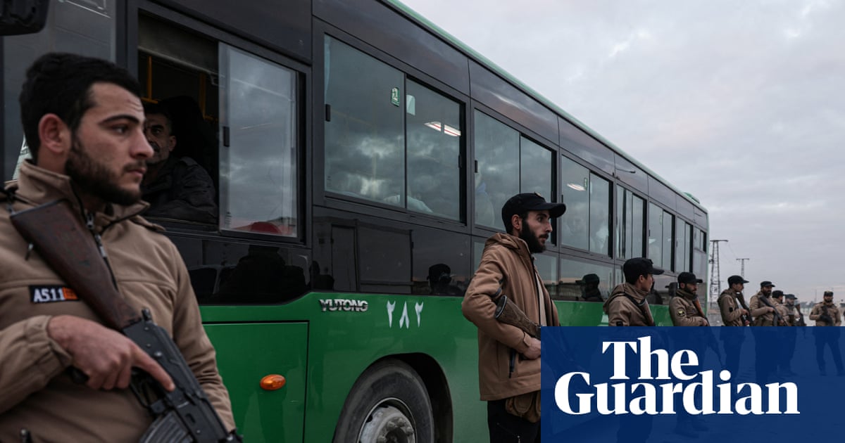 Syrian forces expel Kurdish fighters as US strikes Islamic State targets