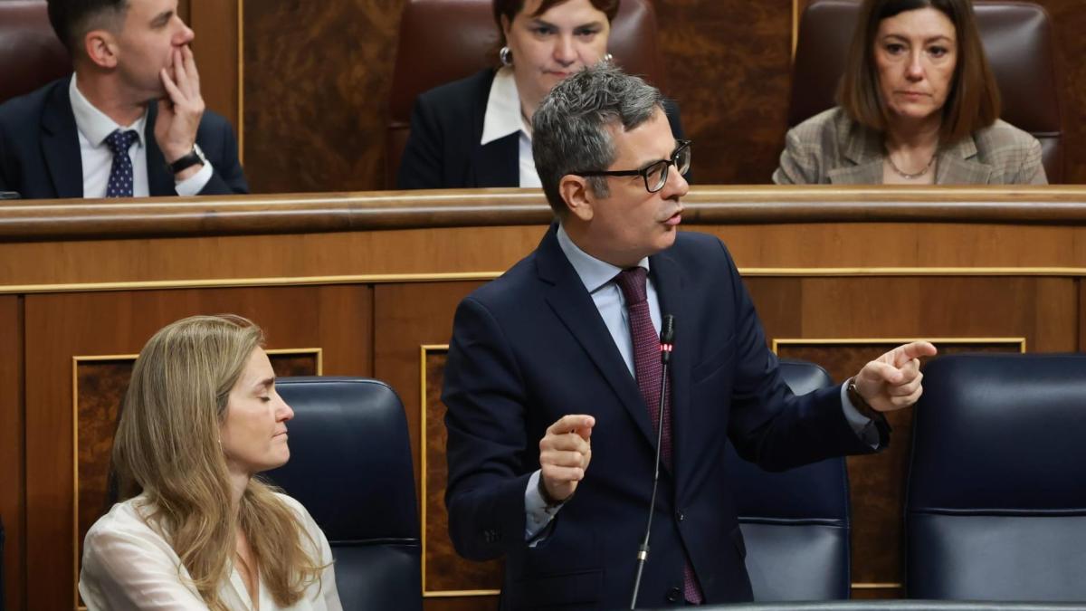 
                                                                            PP y Vox fijan en Bolaños su principal objetivo en un pleno sin Sánchez
                                                                        