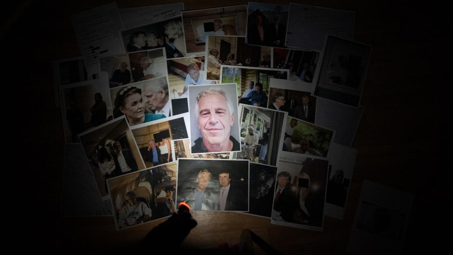 Noms, âges, actes sexuels… Un sordide recensement de potentielles victimes de Jeffrey Epstein saisi dans son appartement parisien