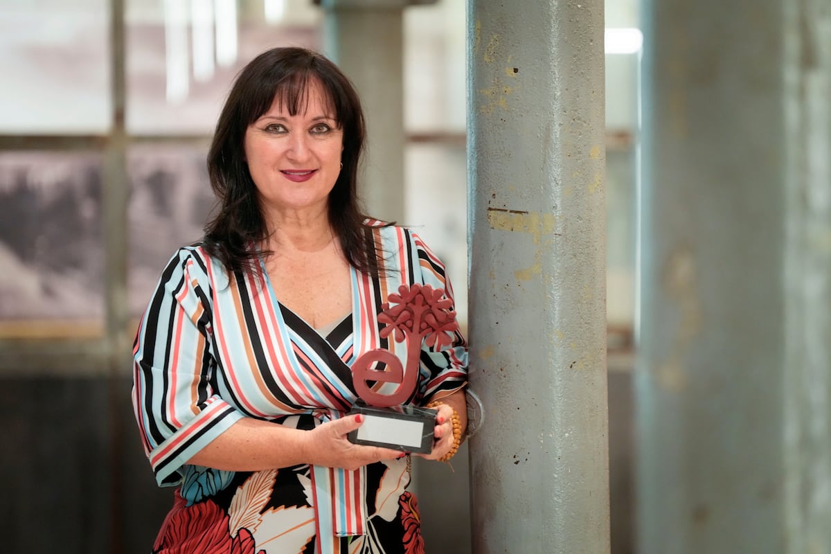 Emma Lira gana el premio Edhasa de novela histórica con una recreación del esplendor de Medina Azahara y el ascenso de Almanzor