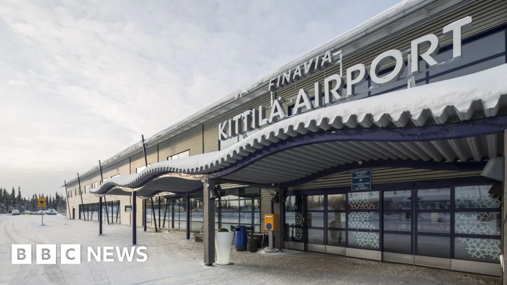 Thousands of tourists stranded in Lapland as cold grounds flights