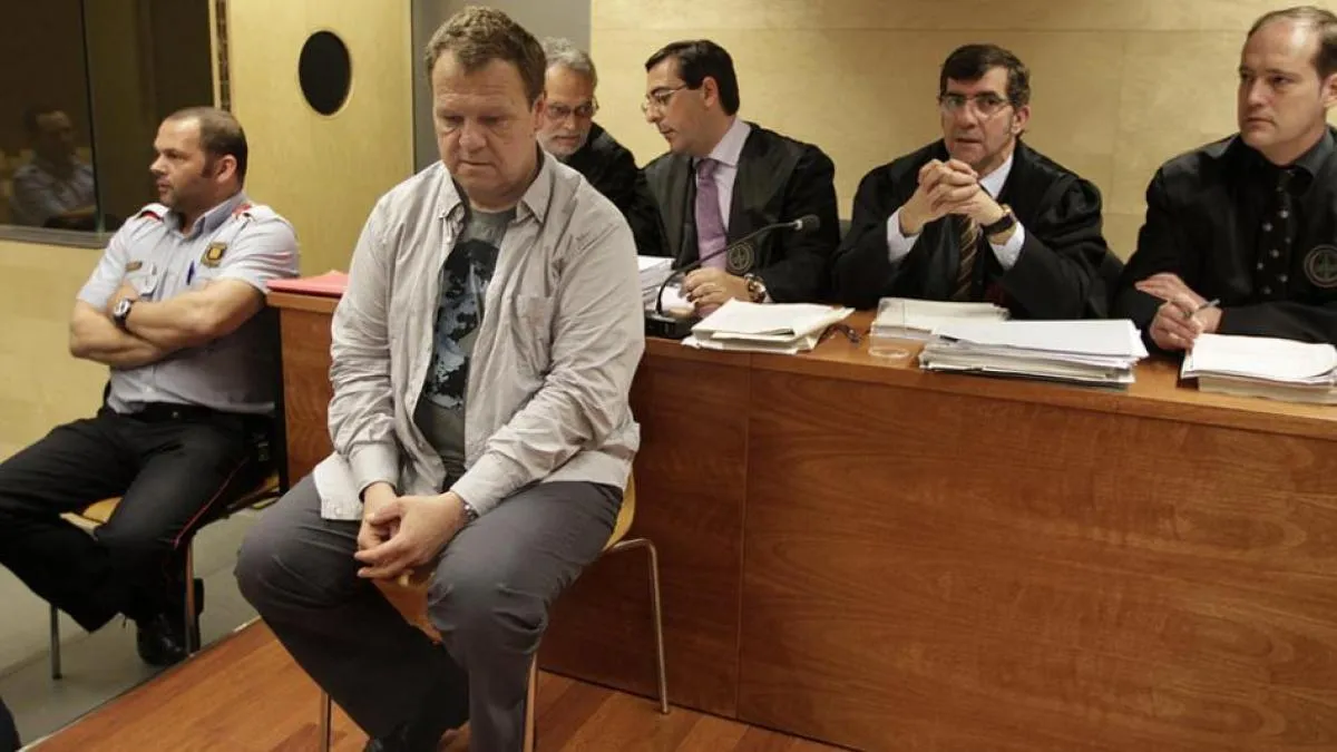 El celador de Olot condenado por asesinar a 11 abuelos en un geriátrico se cambia de sexo y se traslada al módulo de mujeres de la prisión