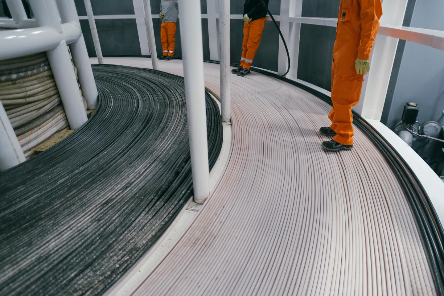 Dans les câbles sous-marins, les fleurons français ASN et Orange alertent sur la « distorsion de concurrence » provoquée par la taxe carbone européenne