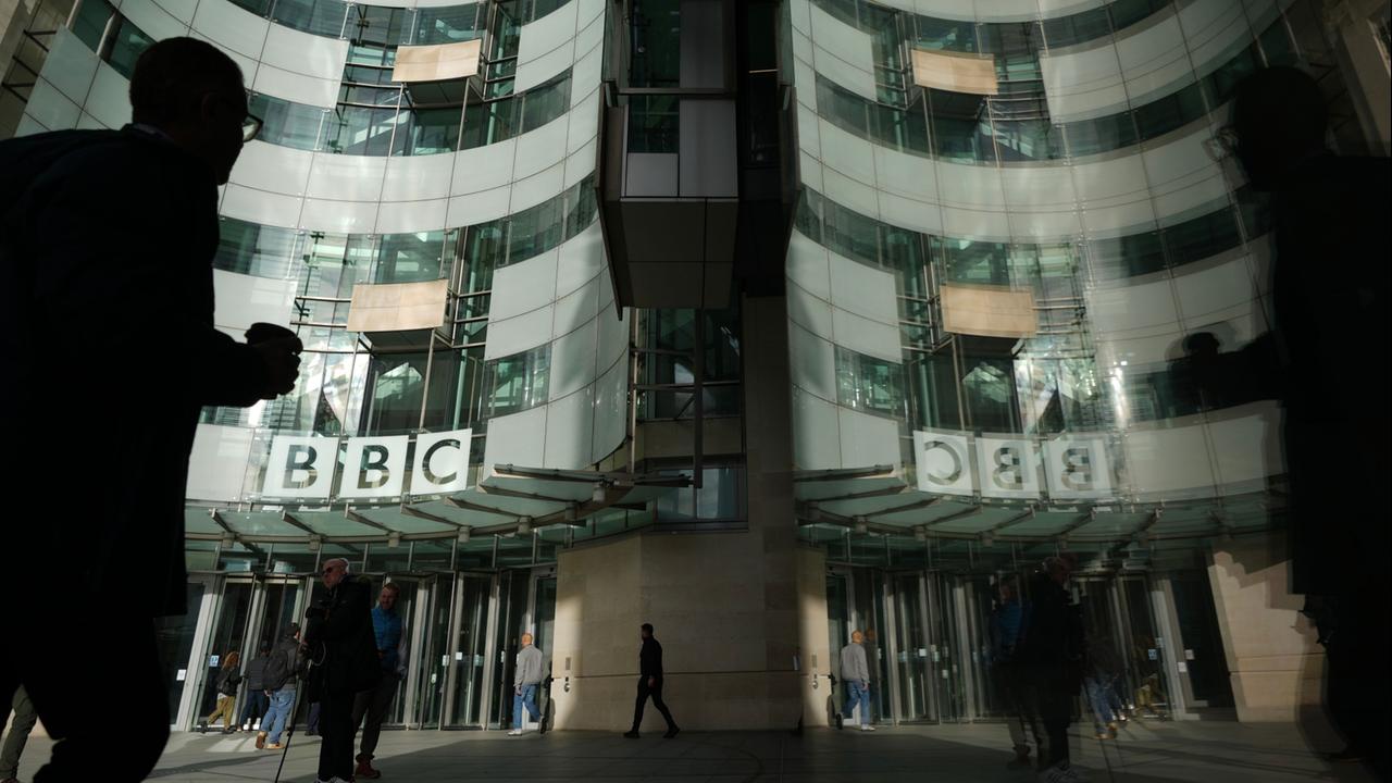 BBC will bis zu 2.000 Stellen streichen
