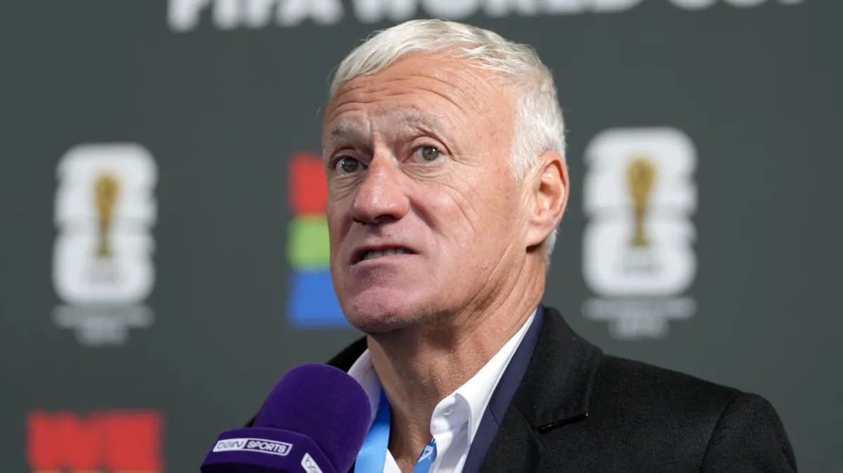 Foot: Didier Deschamps confirme le forfait d'Ekitiké avec les Bleus au Mondial 2026