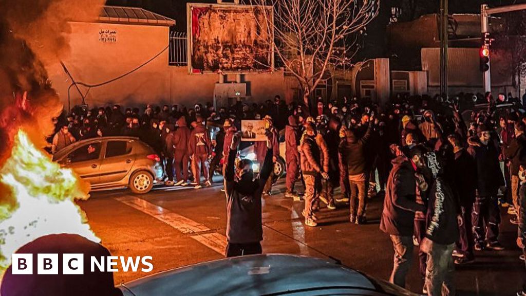 Trump mulls 'very strong' military options as hundreds killed in Iran protests