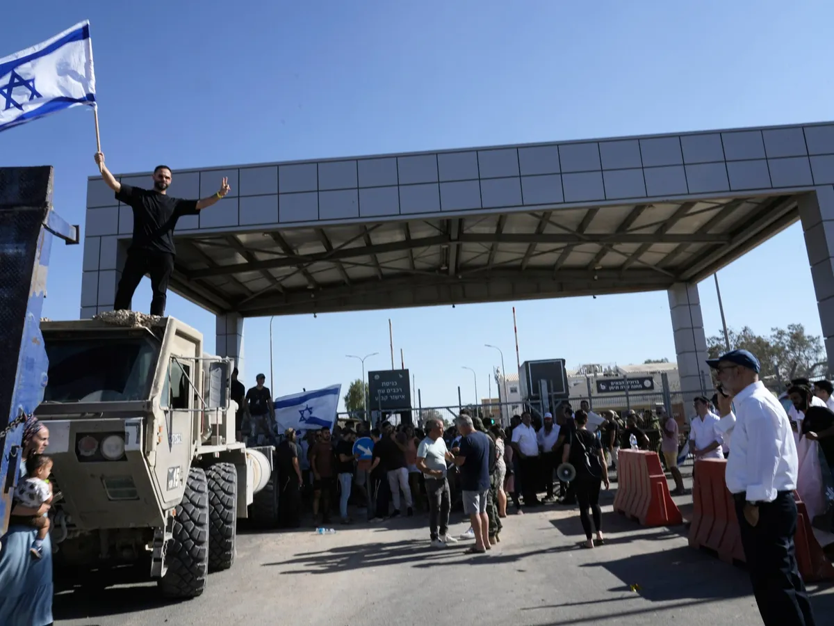 Israeli army says soldiers accused of abusing Palestinian to return to duty