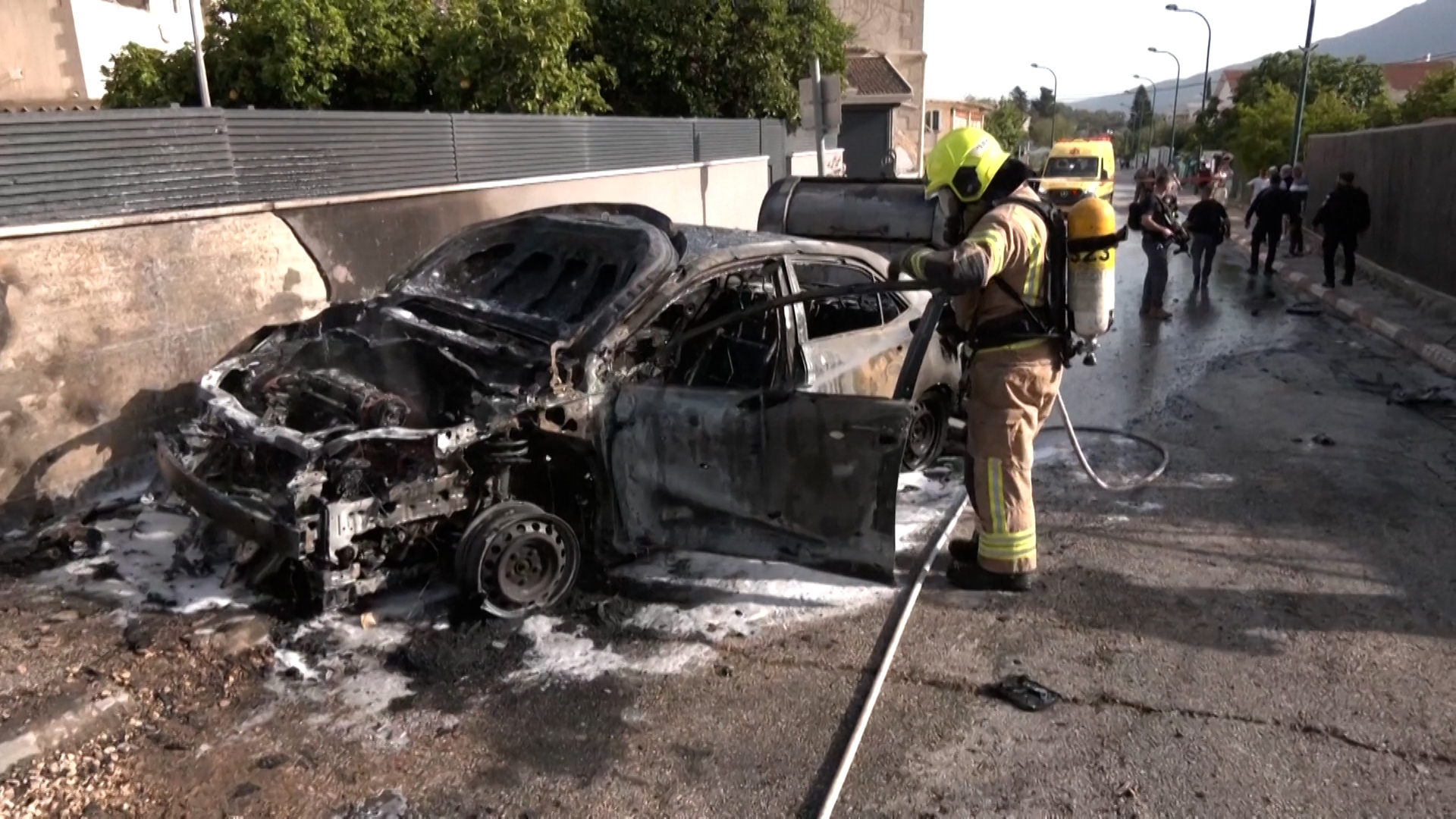 Hezbollah strikes north Israel ahead of Lebanon ceasefire announcement