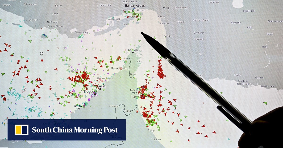 Hong Kong-flagged oil tanker passes through Strait of Hormuz in test of US blockade