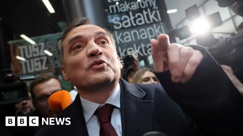 Hungary grants asylum to Polish ex-justice minister