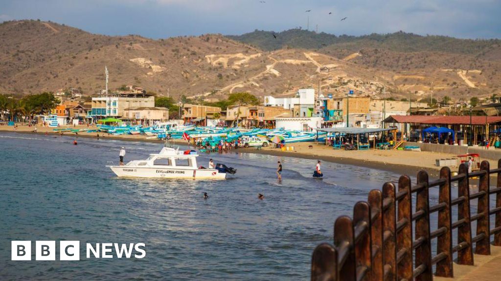 Five decapitated heads displayed on Ecuador beach