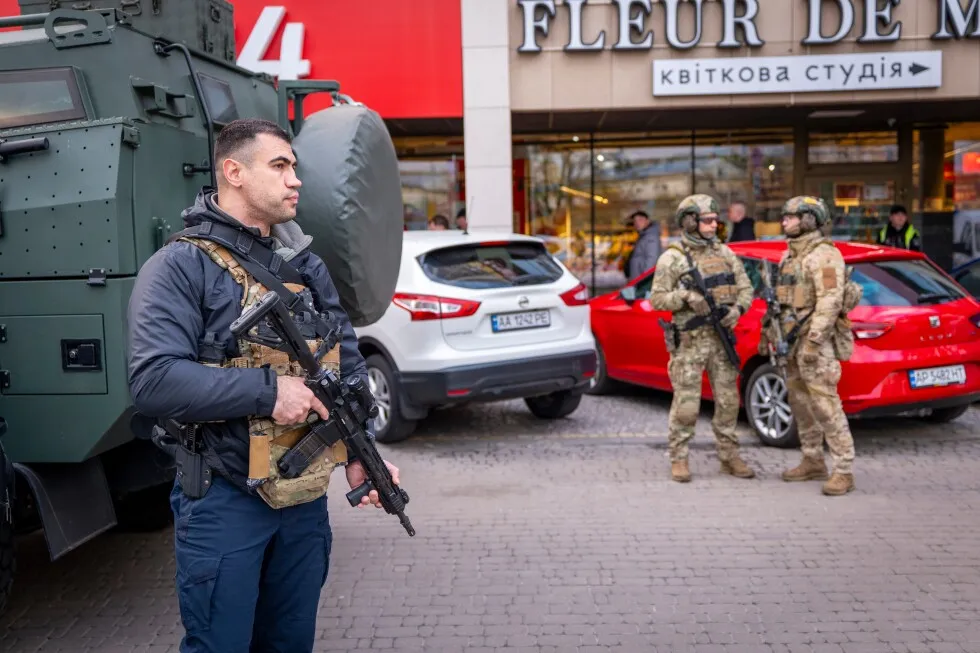 Ukrainian police shoot dead gunman who killed at least 5 and took hostages in a supermarket