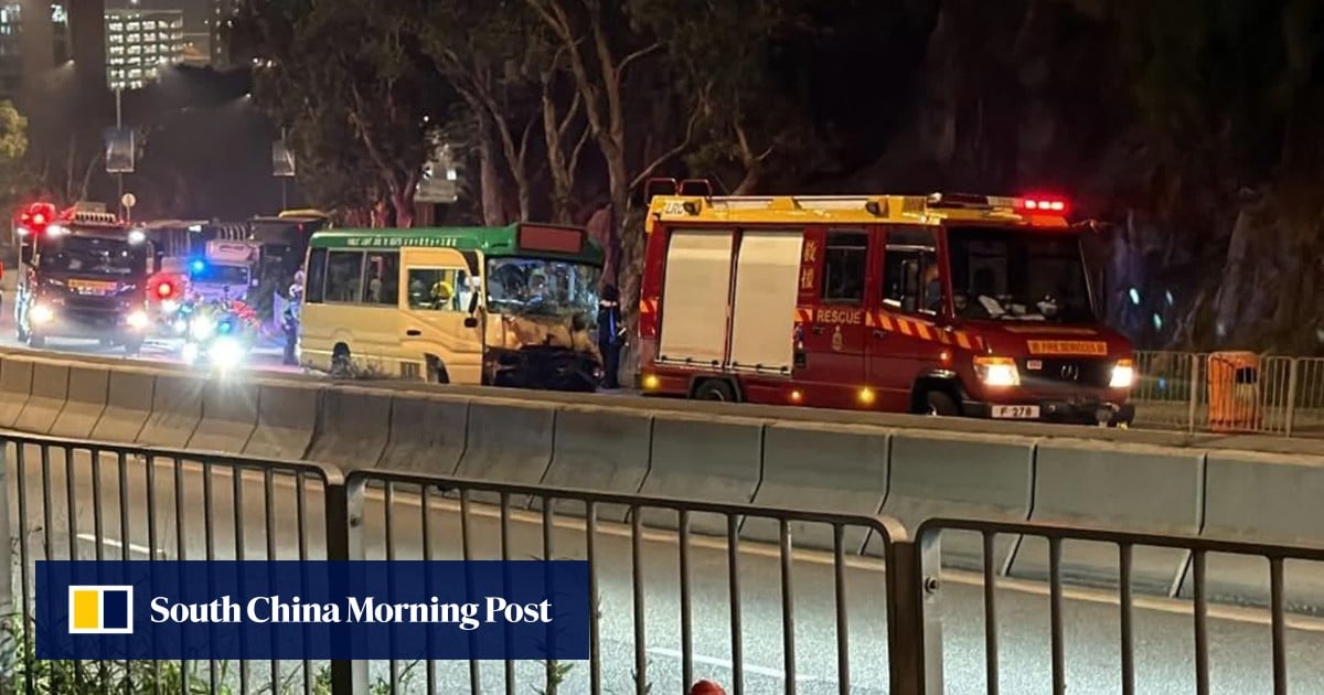 14 hurt after minibus slams into back of goods vehicle in Hong Kong