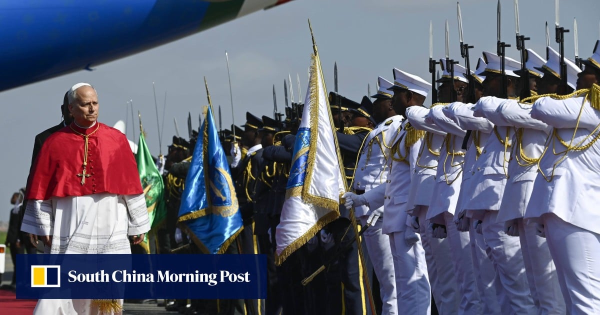 Pope Leo seeks to defuse tensions with Trump, says not trying to debate him