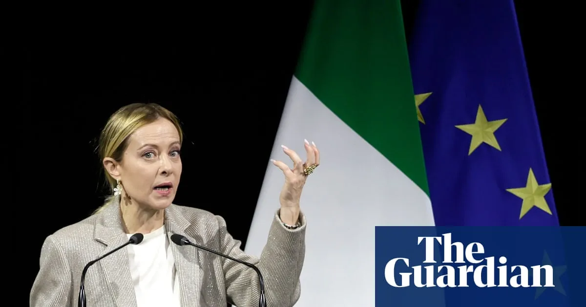 Italian lawyers could win ‘wild west-style bounties’ if immigration clients go home