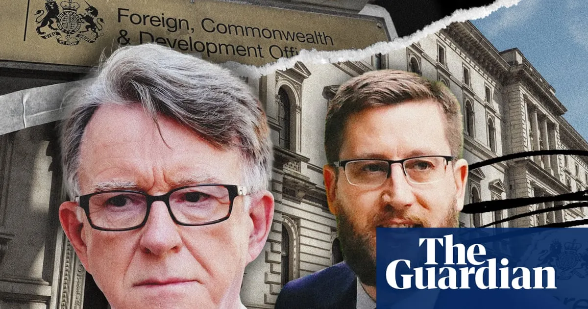 Cabinet secretary apparently advised Starmer to wait for vetting before appointing Mandelson