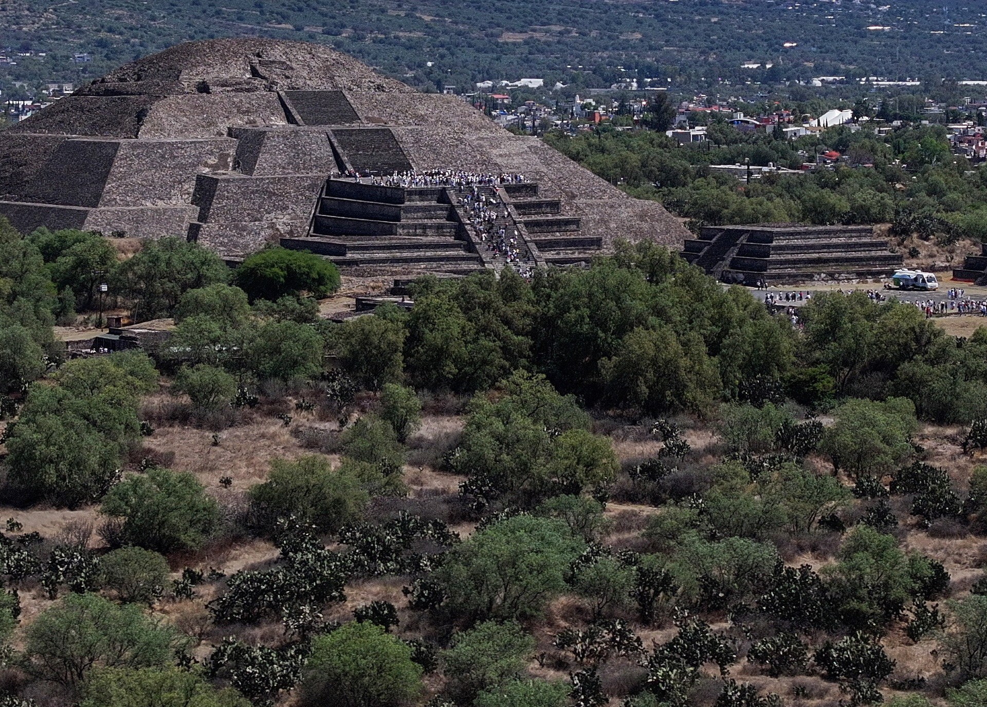 Gunman kills Canadian woman, injures six at Mexico’s Teotihuacan pyramids