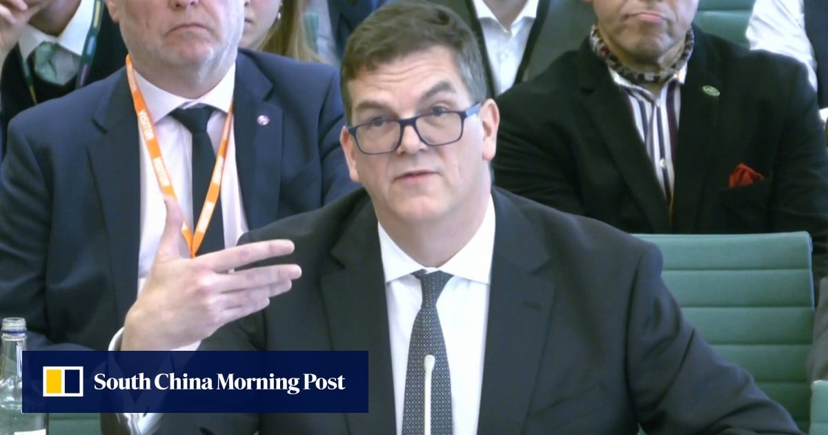 Ex-UK official says he felt pressure over Mandelson from PM’s office