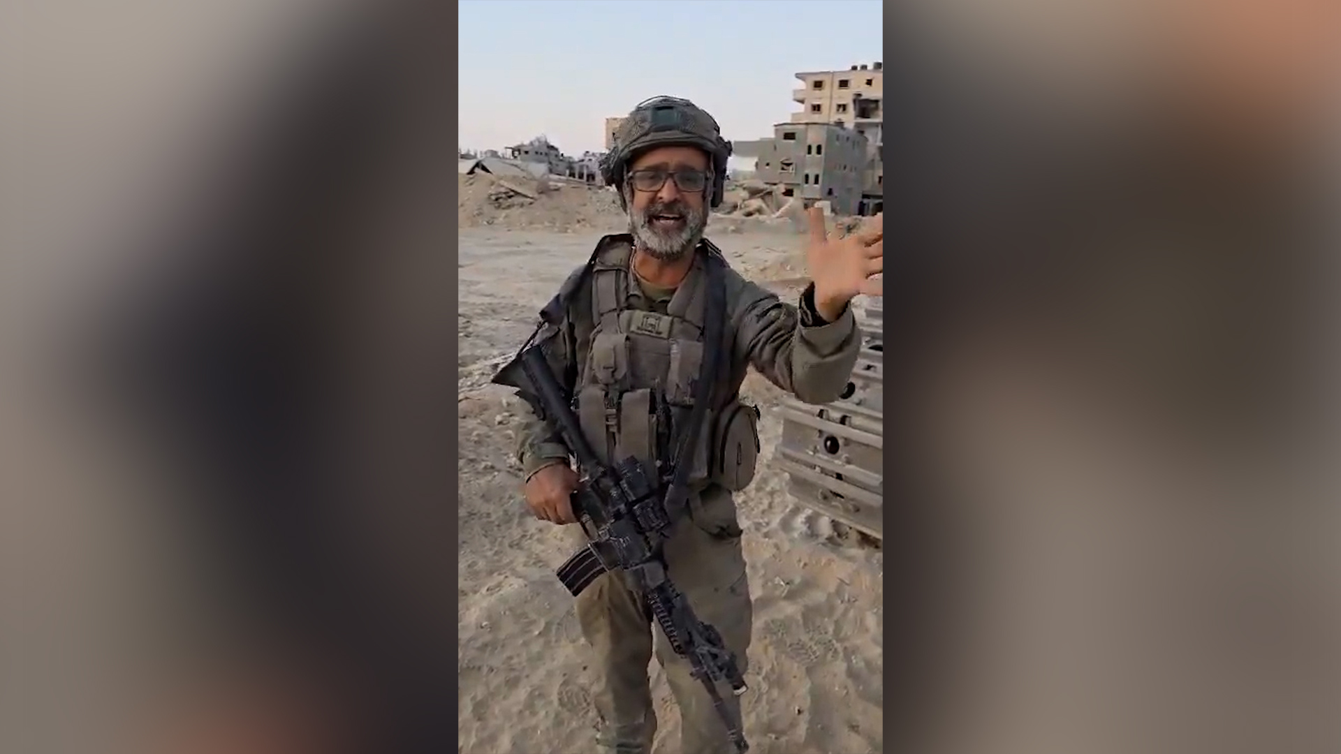 Israeli rabbi who bulldozed Gaza honoured as torchbearer