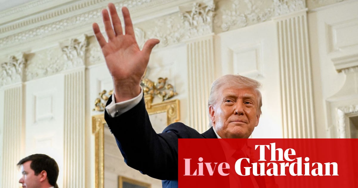 Middle East crisis live: Trump extends ceasefire but US and Iran at loggerheads over port blockade