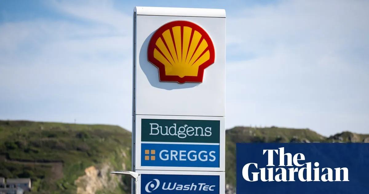 UK inflation rises to 3.3% amid soaring fuel prices driven by Iran war