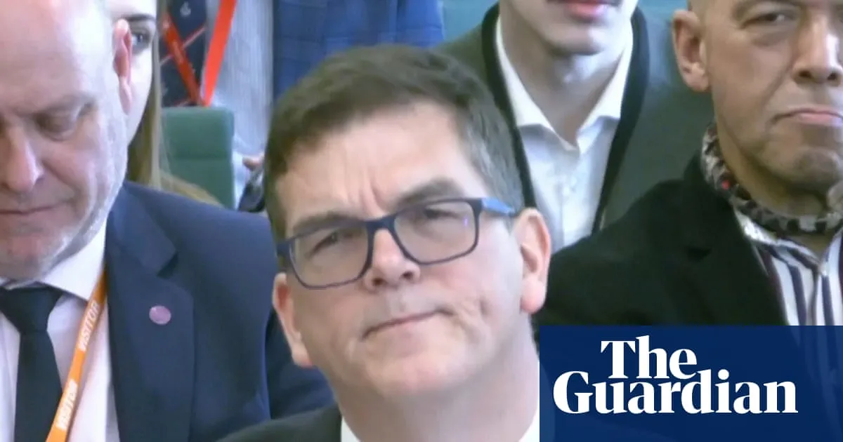 Robbins response to ‘cover-up’ question reveals debate over Mandelson vetting file