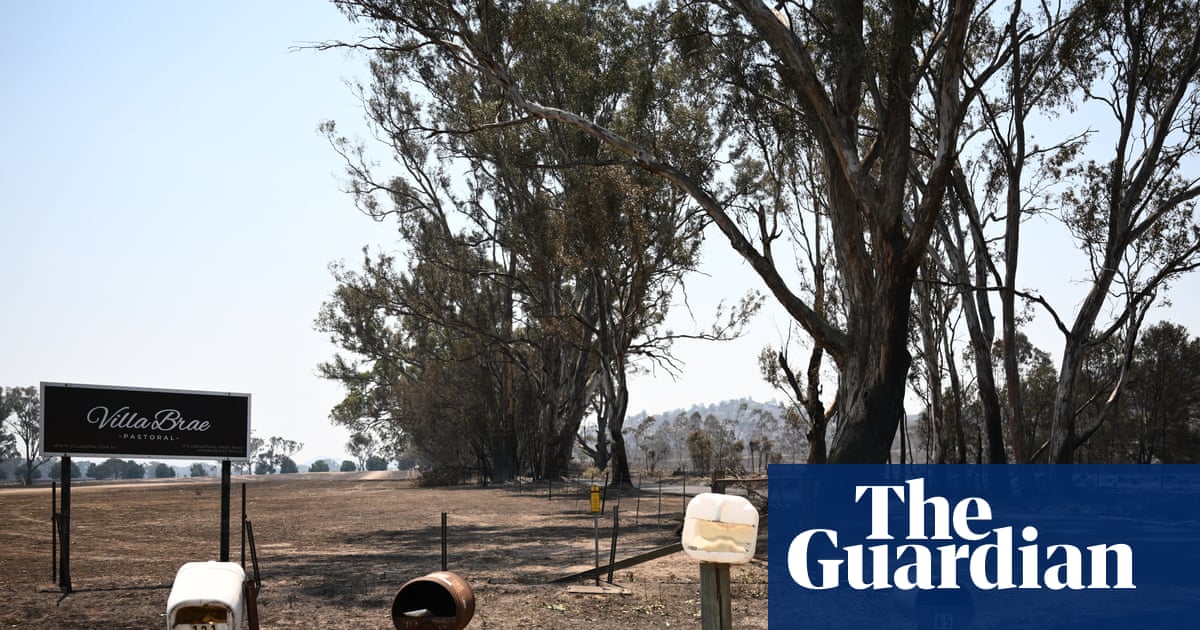 More than 500 structures destroyed in Victoria’s bushfires as 12 major blazes continue to burn