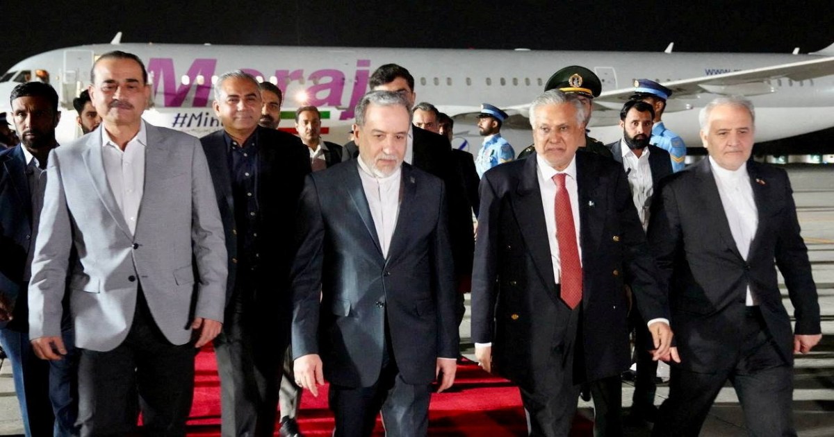 Iran’s foreign minister leaves Pakistan, heads to Russia for more talks