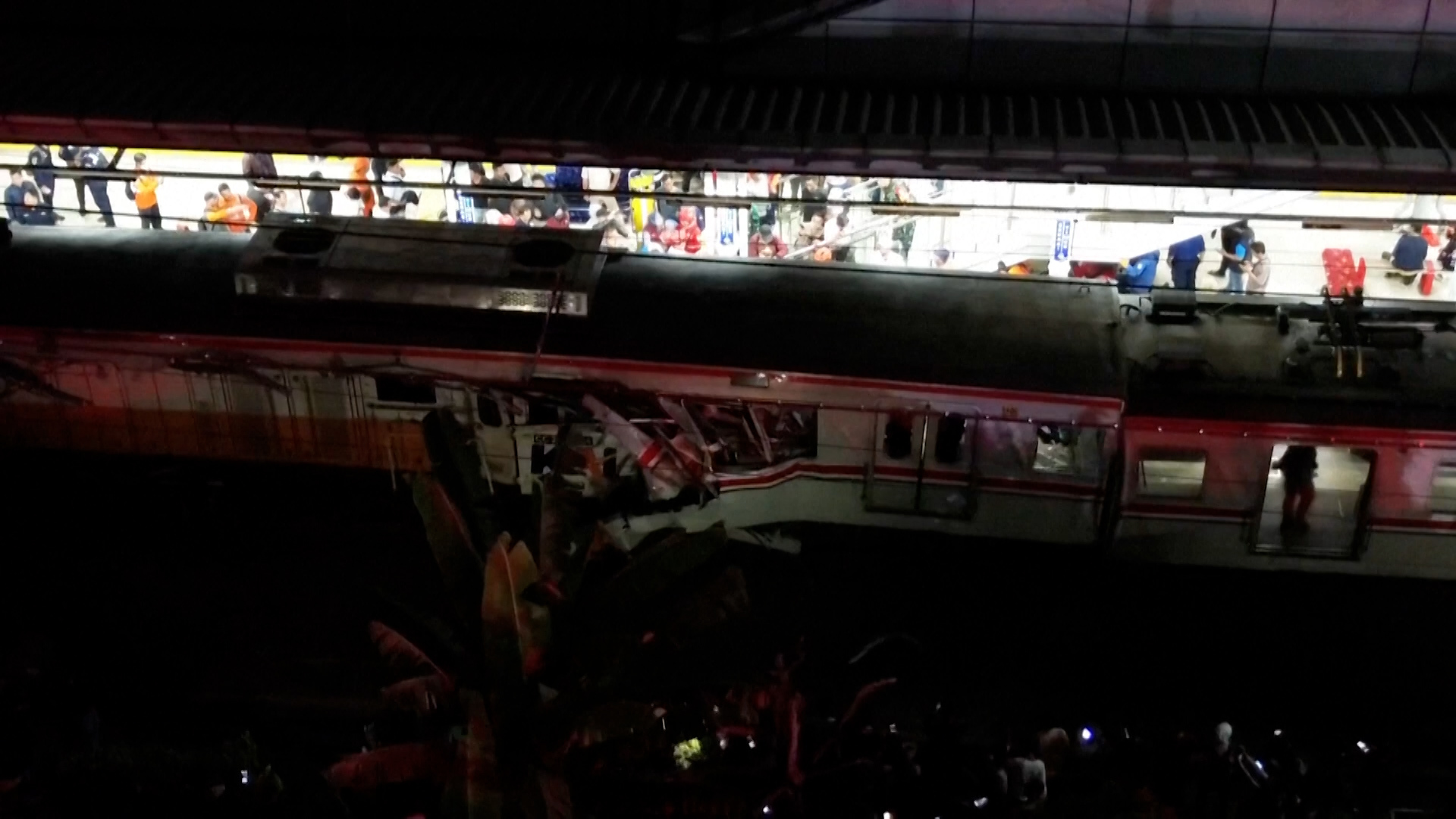 Survivors of deadly Indonesia train crash pulled from wreckage