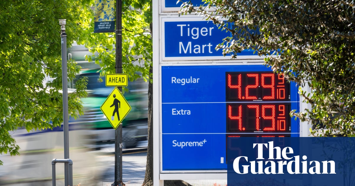 US gas prices surge to highest level in four years, averaging $4.15 a gallon