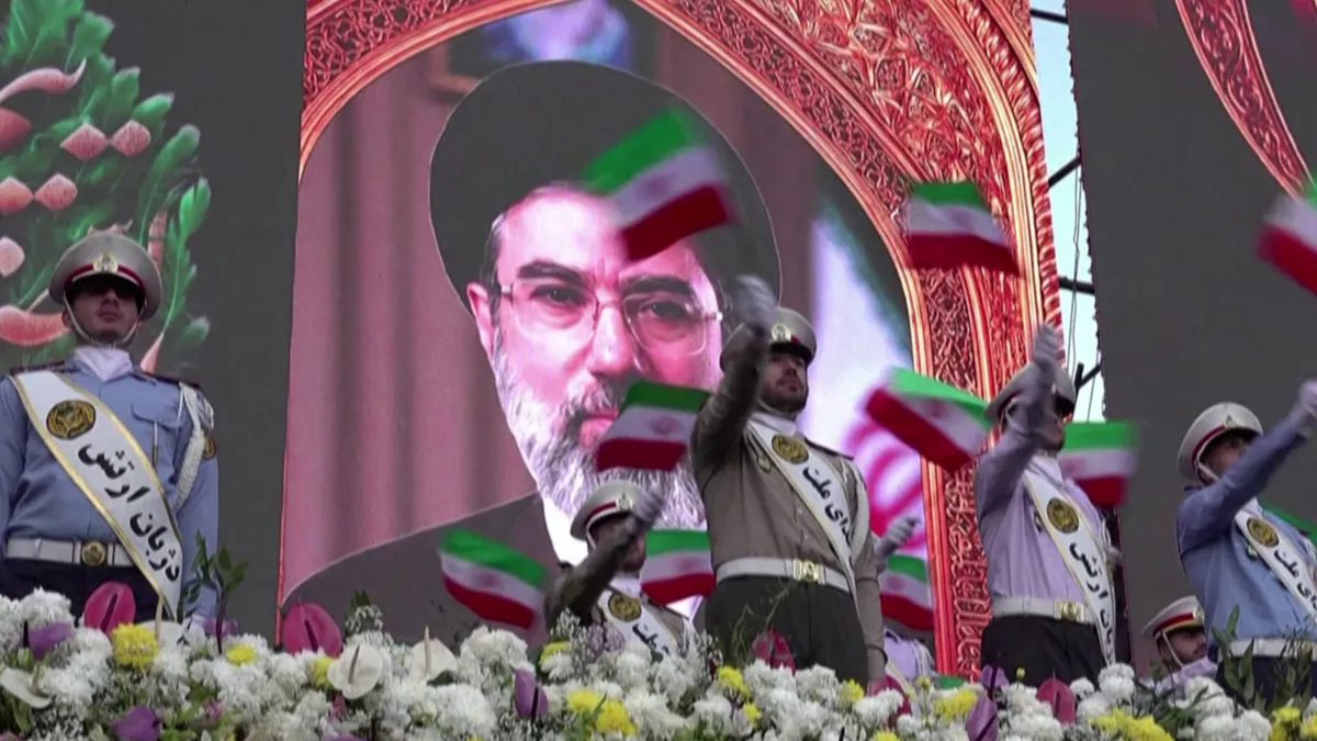 Pro-government rally in Tehran demands end to US threats