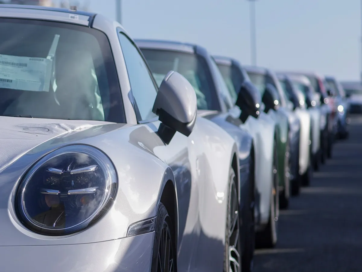 Trump announces 25 percent tariffs on European Union cars, trucks