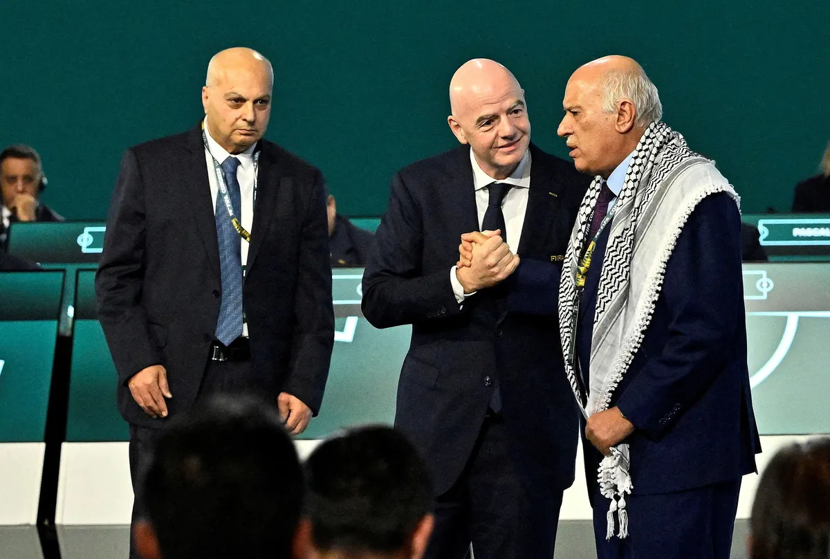 Palestinian football boss refuses Israeli handshake at FIFA event