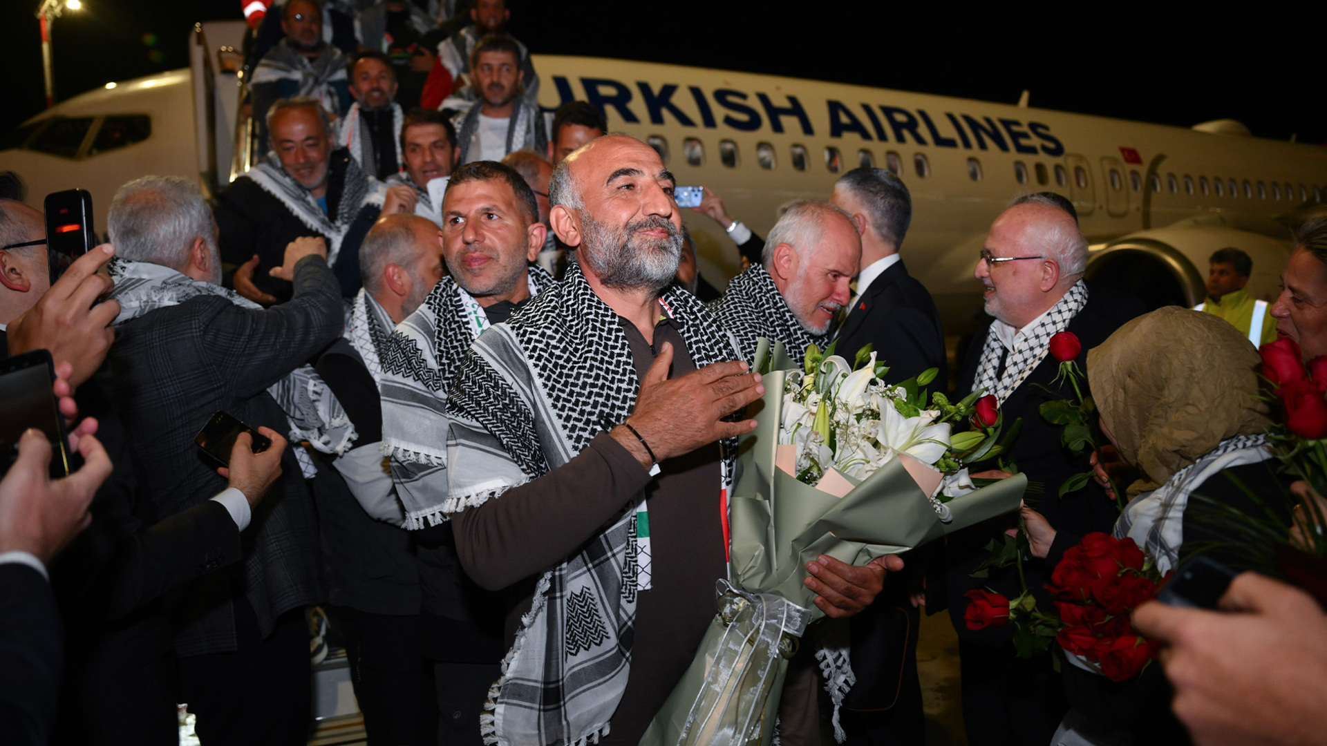 Flotilla activists return to Istanbul after Israel detains them at sea