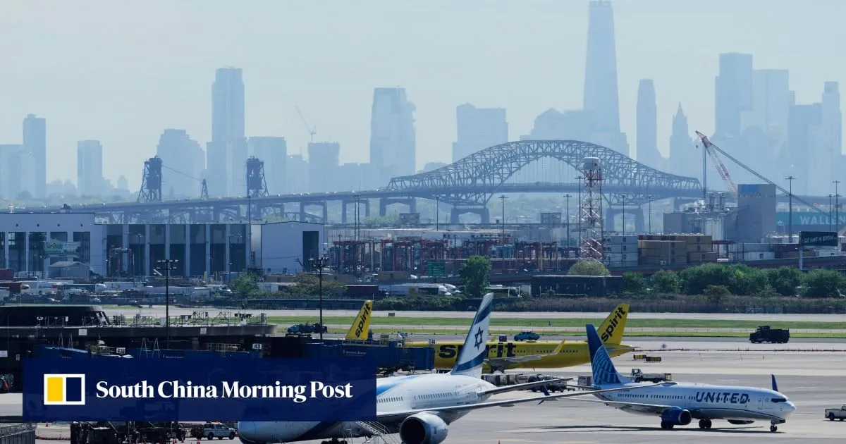 United Airlines Boeing 767 jet hits light pole, truck while landing at Newark