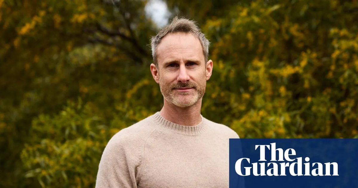 Australian author Craig Silvey pleads guilty to possessing and distributing child exploitation material