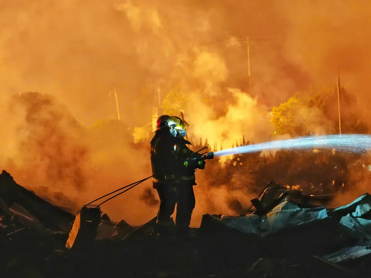 Explosion at fireworks factory in China kills 26, injures 61