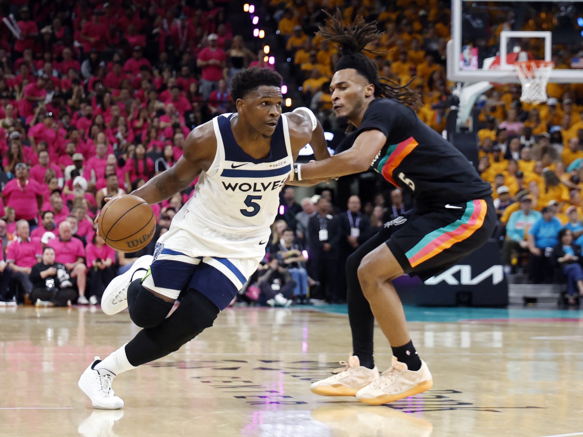 NBA semifinal series: Timberwolves stun Spurs in Game 1; Knicks beat 76ers