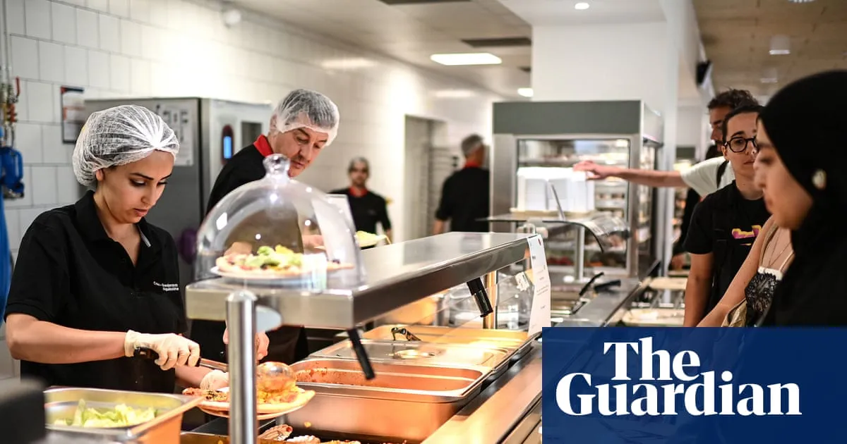France serves up €1 meals to all university students in effort to cut hardship